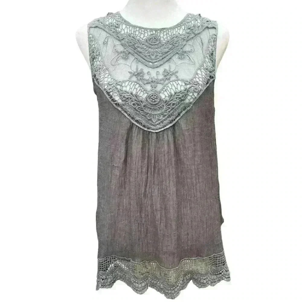 Entro gray sleeveless lightweight gauze top with lace size M